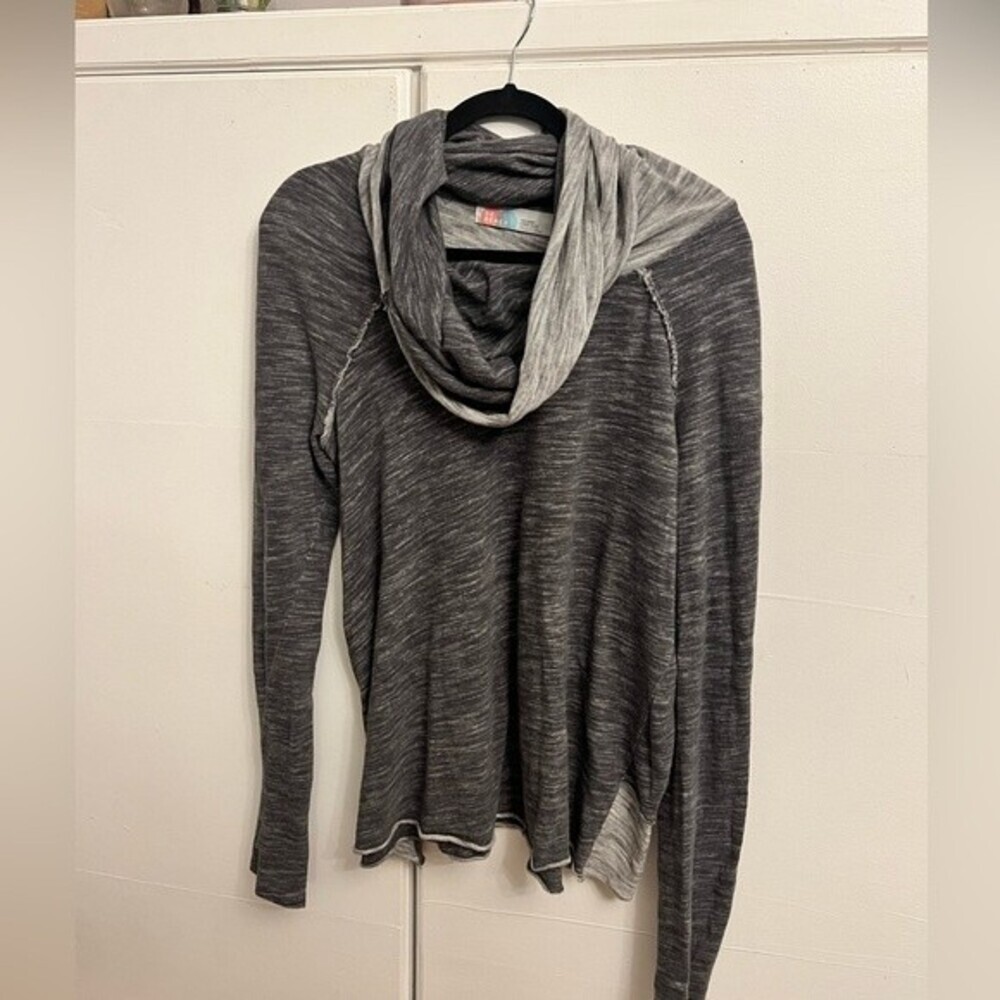 Free People Beach long sleeve top - Picture 2 of 7